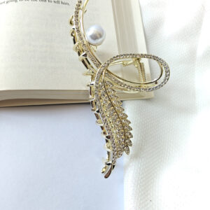 Aashvi Styles Crystal Rhinestone Hair Claw Clip with Pearl Accent, Feather Design, 10 cm x 5 cm, Gold, Large Clutchers for Hair Non-Slip Metal Hair Clips Strong Big Hair Jaw Clips Gift